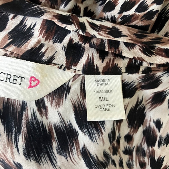 VICTORIA SECRET Silk Cheetah Print Tassel Closure Robe - Picture 6 of 6